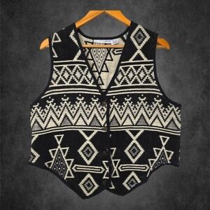 Vintage Black and Cream Country Southwestern Vest